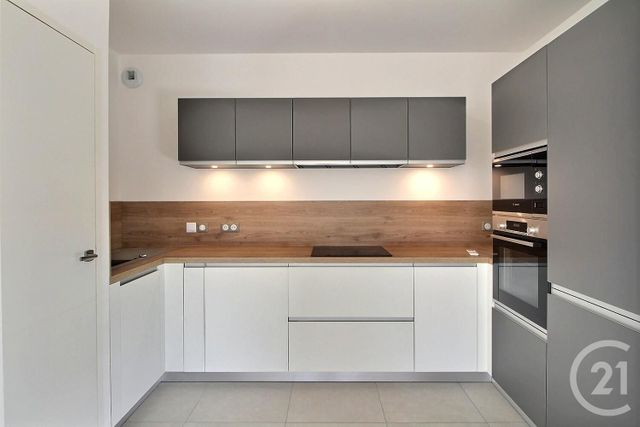 Appartement F4 à vendre - 5 pièces - 223.77 m2 - MAXILLY SUR LEMAN - 74 - RHONE-ALPES - Century 21 Chablais - Léman