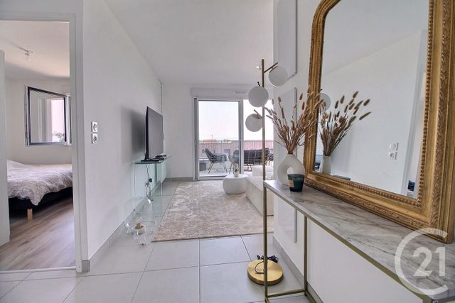 Appartement T2 à vendre - 2 pièces - 45.82 m2 - EVIAN LES BAINS - 74 - RHONE-ALPES - Century 21 Chablais - Léman