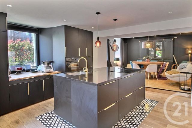 Afficher la photo en grand maison à vendre - 10 pièces - 195.0 m2 - NEUVECELLE - 74 - RHONE-ALPES - Century 21 Chablais - Léman