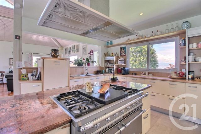 Afficher la photo en grand maison à vendre - 6 pièces - 170.0 m2 - EVIAN LES BAINS - 74 - RHONE-ALPES - Century 21 Chablais - Léman