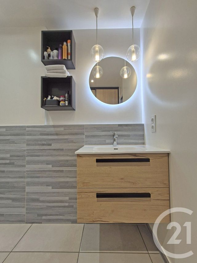 Appartement F4 à vendre - 4 pièces - 91.89 m2 - EVIAN LES BAINS - 74 - RHONE-ALPES - Century 21 Chablais - Léman