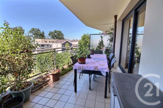 Appartement T3 à vendre - 3 pièces - 78.08 m2 - EVIAN LES BAINS - 74 - RHONE-ALPES - Century 21 Chablais - Léman