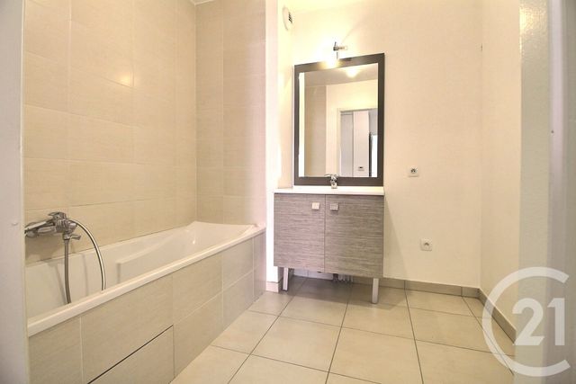 Appartement F3 à vendre - 3 pièces - 58.56 m2 - EVIAN LES BAINS - 74 - RHONE-ALPES - Century 21 Chablais - Léman