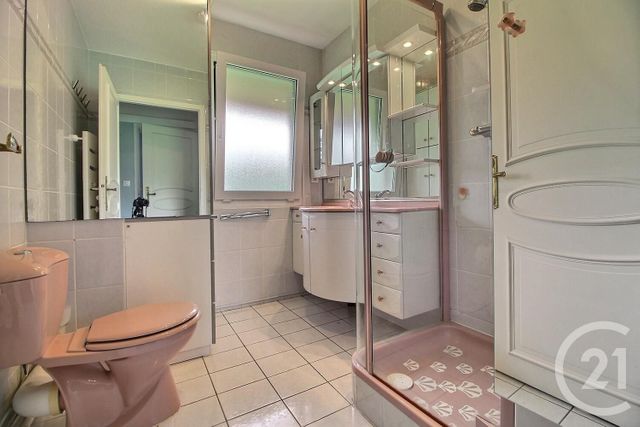 Appartement F4 à vendre - 4 pièces - 107.55 m2 - EVIAN LES BAINS - 74 - RHONE-ALPES - Century 21 Chablais - Léman