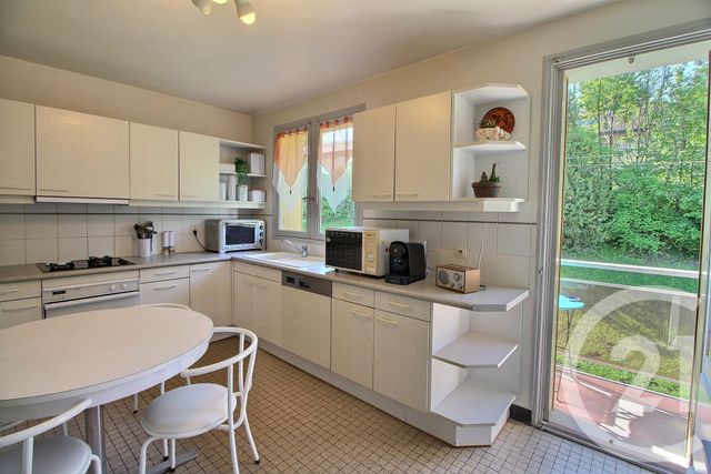Appartement T3 à vendre - 3 pièces - 68.5 m2 - EVIAN LES BAINS - 74 - RHONE-ALPES - Century 21 Chablais - Léman
