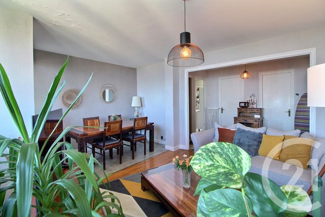 Appartement T3 à vendre - 3 pièces - 68.5 m2 - EVIAN LES BAINS - 74 - RHONE-ALPES - Century 21 Chablais - Léman