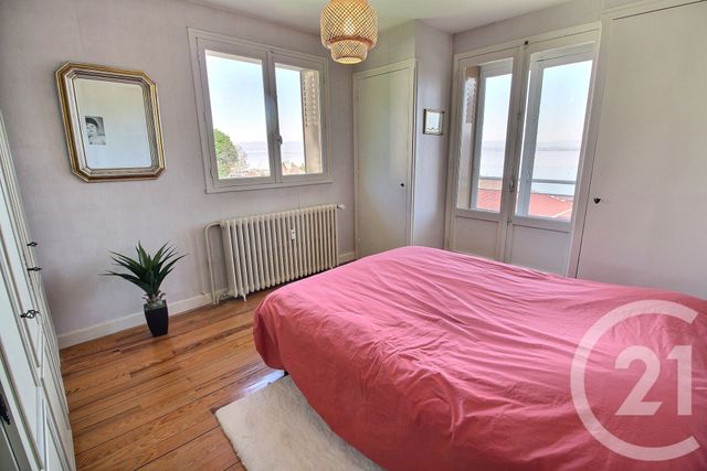 Appartement T3 à vendre - 3 pièces - 68.5 m2 - EVIAN LES BAINS - 74 - RHONE-ALPES - Century 21 Chablais - Léman
