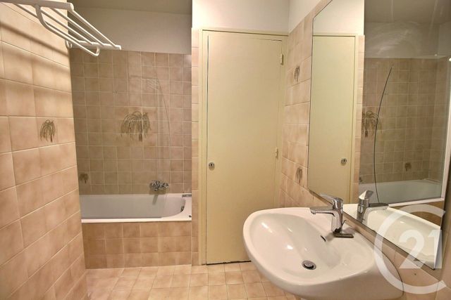 Appartement F3 à louer - 3 pièces - 62.45 m2 - THONON LES BAINS - 74 - RHONE-ALPES - Century 21 Chablais - Léman