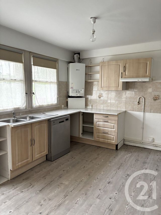 Afficher la photo en grand Appartement T3 à louer - 3 pièces - 68.68 m2 - EVIAN LES BAINS - 74 - RHONE-ALPES - Century 21 Chablais - Léman