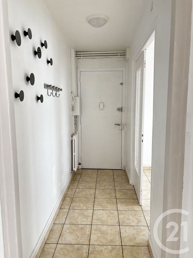 Afficher la photo en grand Appartement T3 à louer - 3 pièces - 68.68 m2 - EVIAN LES BAINS - 74 - RHONE-ALPES - Century 21 Chablais - Léman