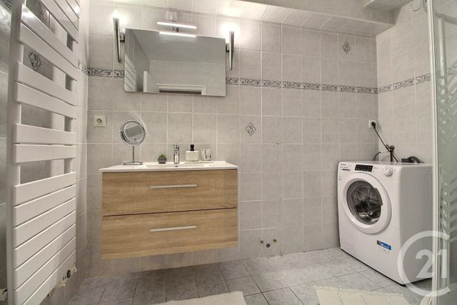 Appartement F4 à vendre - 4 pièces - 71.52 m2 - EVIAN LES BAINS - 74 - RHONE-ALPES - Century 21 Chablais - Léman