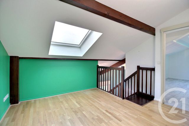 Appartement T5 à louer - 5 pièces - 102.89 m2 - PUBLIER - 74 - RHONE-ALPES - Century 21 Chablais - Léman