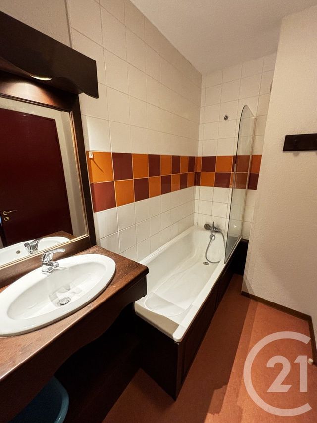 Appartement F2 à louer - 2 pièces - 38.04 m2 - EVIAN LES BAINS - 74 - RHONE-ALPES - Century 21 Chablais - Léman