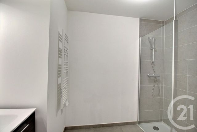 Appartement T3 à louer - 3 pièces - 71.31 m2 - THONON LES BAINS - 74 - RHONE-ALPES - Century 21 Chablais - Léman