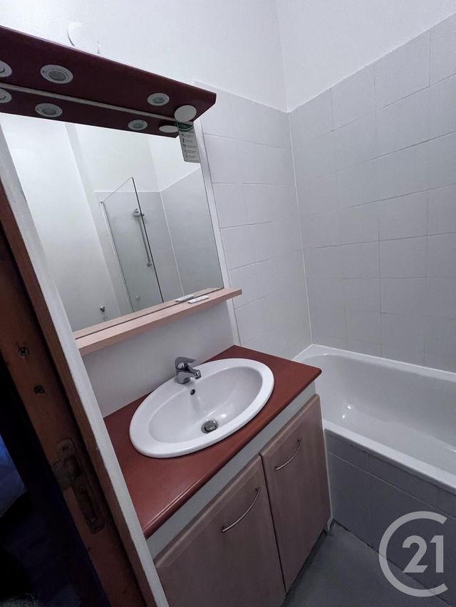 Appartement F3 à louer - 3 pièces - 46.07 m2 - EVIAN LES BAINS - 74 - RHONE-ALPES - Century 21 Chablais - Léman