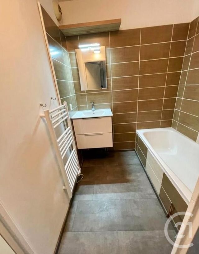 Appartement F4 à louer - 4 pièces - 72.09 m2 - THONON LES BAINS - 74 - RHONE-ALPES - Century 21 Chablais - Léman