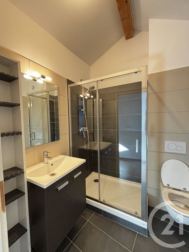 Appartement T3 à louer - 3 pièces - 44.96 m2 - EVIAN LES BAINS - 74 - RHONE-ALPES - Century 21 Chablais - Léman