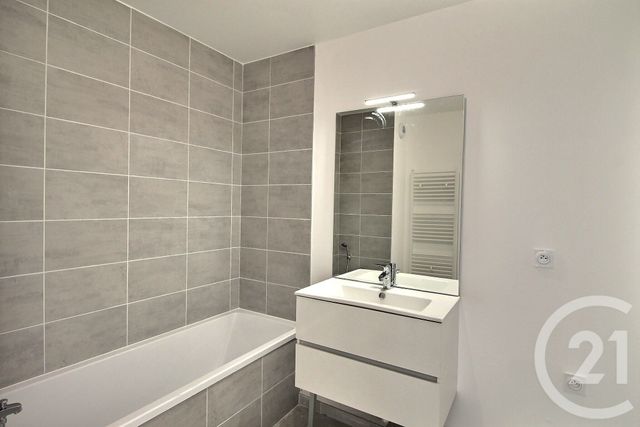 Appartement T3 à louer - 3 pièces - 73.46 m2 - THONON LES BAINS - 74 - RHONE-ALPES - Century 21 Chablais - Léman