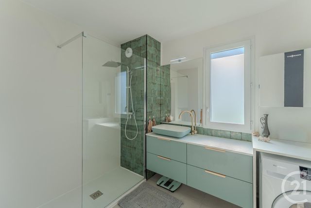 Appartement F3 à vendre - 3 pièces - 45.35 m2 - EVIAN LES BAINS - 74 - RHONE-ALPES - Century 21 Chablais - Léman