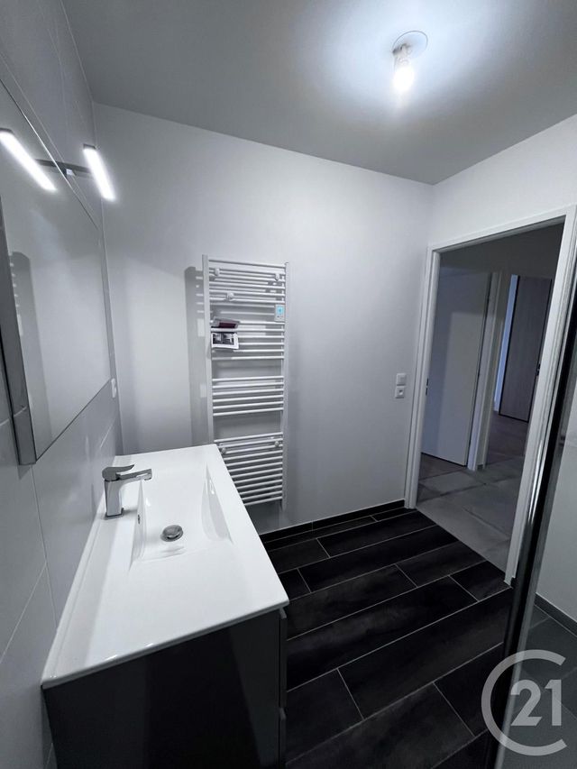 Appartement F3 à louer - 3 pièces - 58.96 m2 - THONON LES BAINS - 74 - RHONE-ALPES - Century 21 Chablais - Léman
