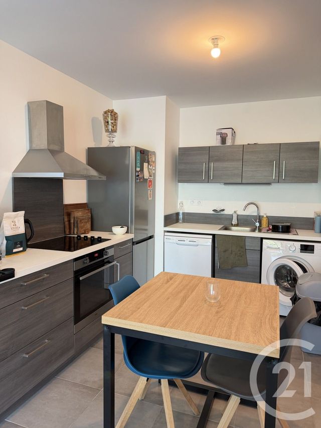 Appartement T3 à louer - 3 pièces - 55.24 m2 - EVIAN LES BAINS - 74 - RHONE-ALPES - Century 21 Chablais - Léman