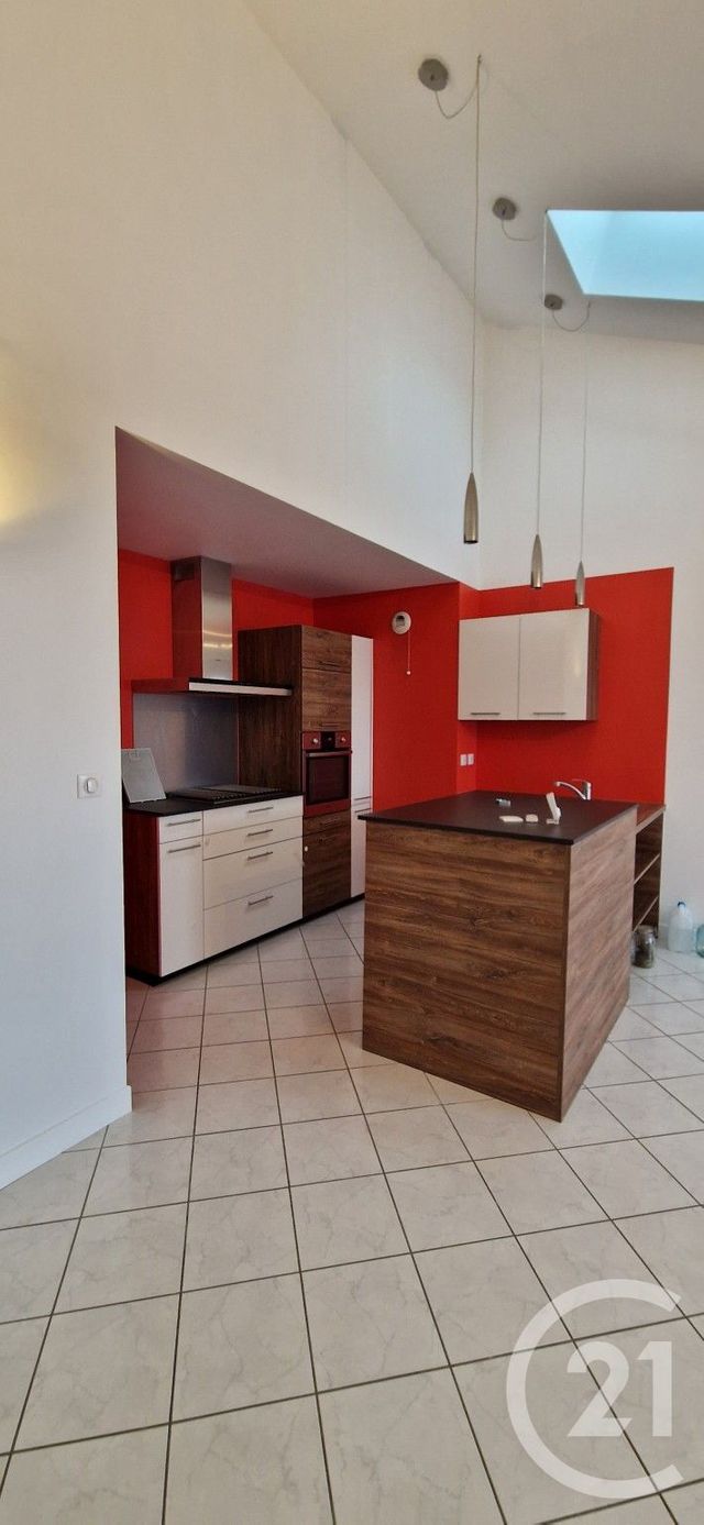Appartement T3 à louer - 3 pièces - 82.21 m2 - EVIAN LES BAINS - 74 - RHONE-ALPES - Century 21 Chablais - Léman