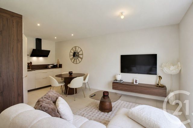 Appartement T3 à louer - 3 pièces - 67.96 m2 - MESSERY - 74 - RHONE-ALPES - Century 21 Chablais - Léman