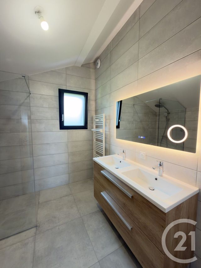 maison à louer - 5 pièces - 137.5 m2 - PUBLIER - 74 - RHONE-ALPES - Century 21 Chablais - Léman