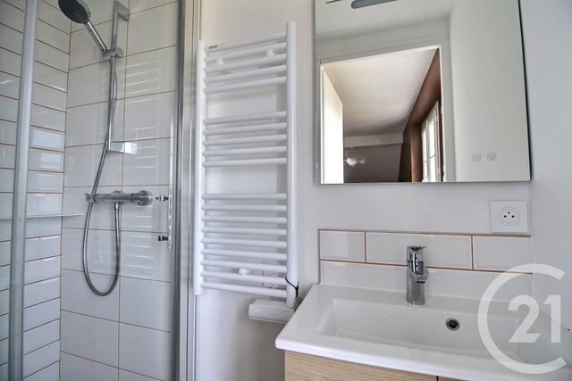 Appartement F3 à louer - 3 pièces - 32.72 m2 - LUGRIN - 74 - RHONE-ALPES - Century 21 Chablais - Léman