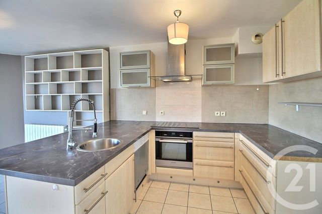 Appartement T3 à louer - 3 pièces - 68.66 m2 - EVIAN LES BAINS - 74 - RHONE-ALPES - Century 21 Chablais - Léman