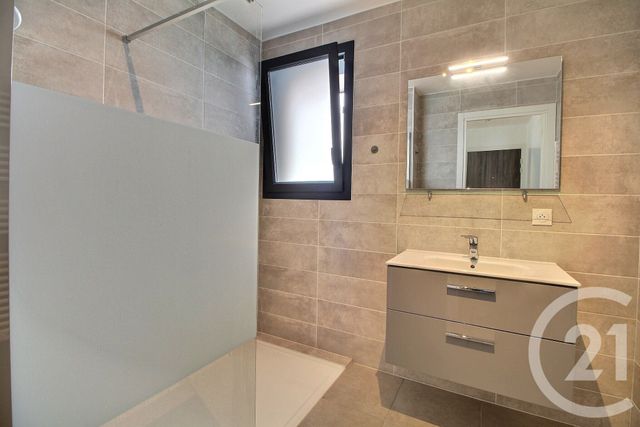 Appartement T2 à louer - 2 pièces - 56.21 m2 - ST GINGOLPH - 74 - RHONE-ALPES - Century 21 Chablais - Léman