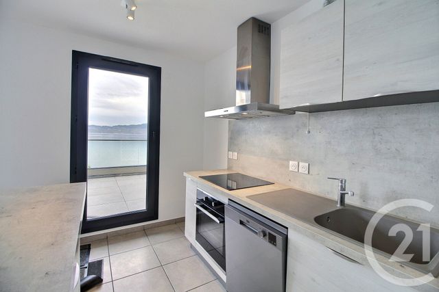 Appartement T2 à louer - 2 pièces - 56.21 m2 - ST GINGOLPH - 74 - RHONE-ALPES - Century 21 Chablais - Léman