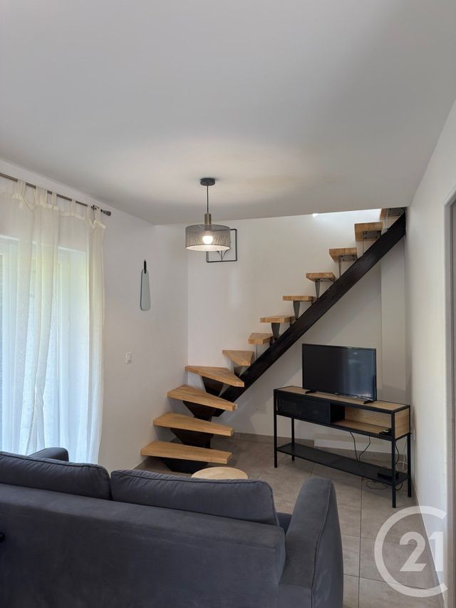 Appartement T3 à louer - 3 pièces - 39.65 m2 - EVIAN LES BAINS - 74 - RHONE-ALPES - Century 21 Chablais - Léman