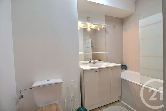 Appartement F2 à louer - 2 pièces - 35.15 m2 - THONON LES BAINS - 74 - RHONE-ALPES - Century 21 Chablais - Léman