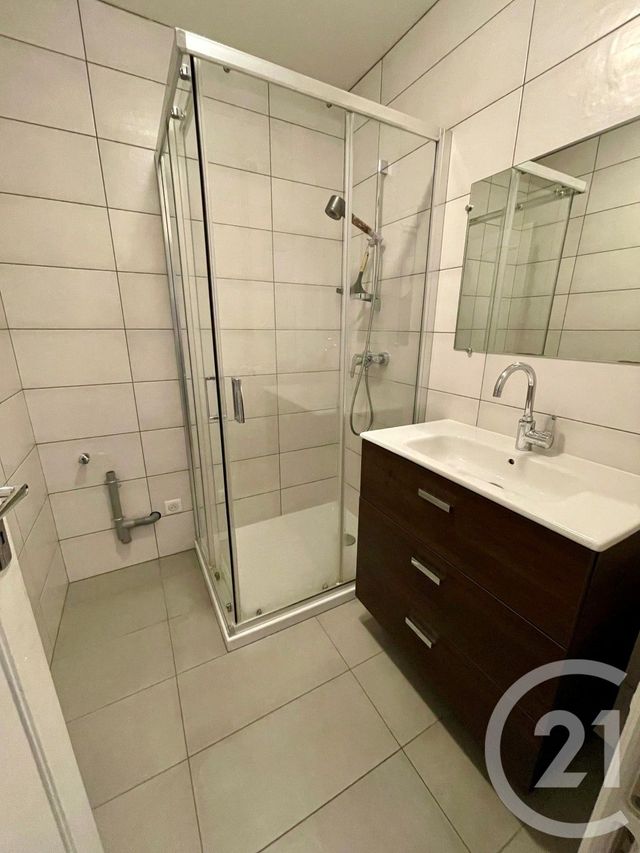 Appartement F3 à louer - 3 pièces - 69.68 m2 - EVIAN LES BAINS - 74 - RHONE-ALPES - Century 21 Chablais - Léman